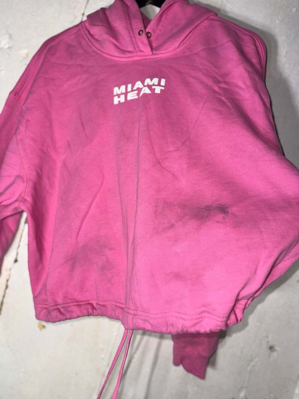 '47 Brand Miami Heat NBA Pink Acid Wash Cropped Pullover Hoodie Sz Large - Picture 4 of 8